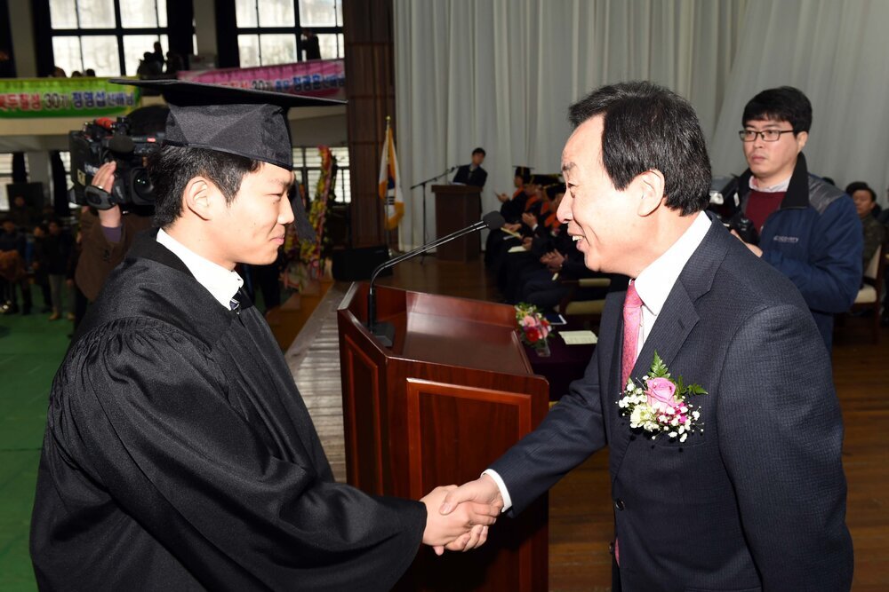 2015학년도목포해양대학교전기학위수여식02(2016,1,29,해양대).jpg