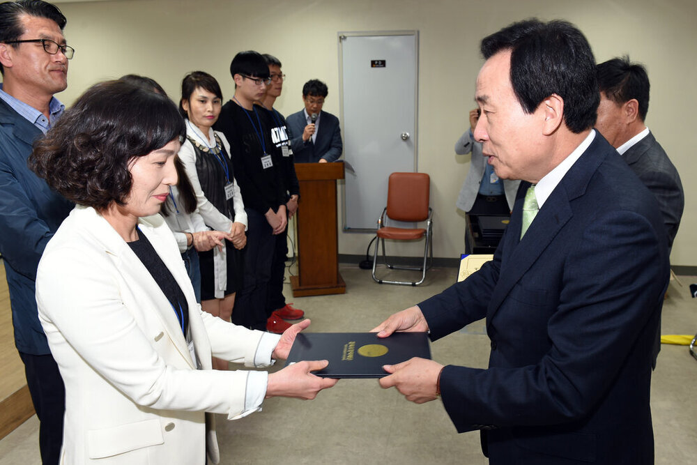 상반기전남인재육및목포장학재단장학증서수여식03(2016,5,10,트윈스타회의실).jpg