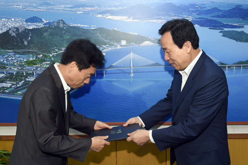 2030도시기본계획전문가자문단위촉장수여13(2016,6,28,시장실).jpg