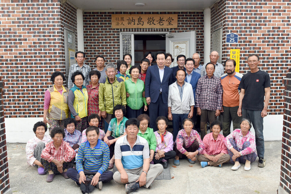 찿아가는소통의날경로당방문02(2017,5,31,율도경로당).jpg