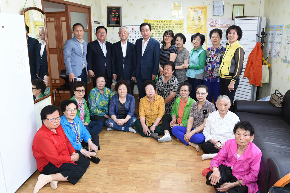 찿아가는소통의날경로당방문(2017,6,12,한성주택경로당).jpg