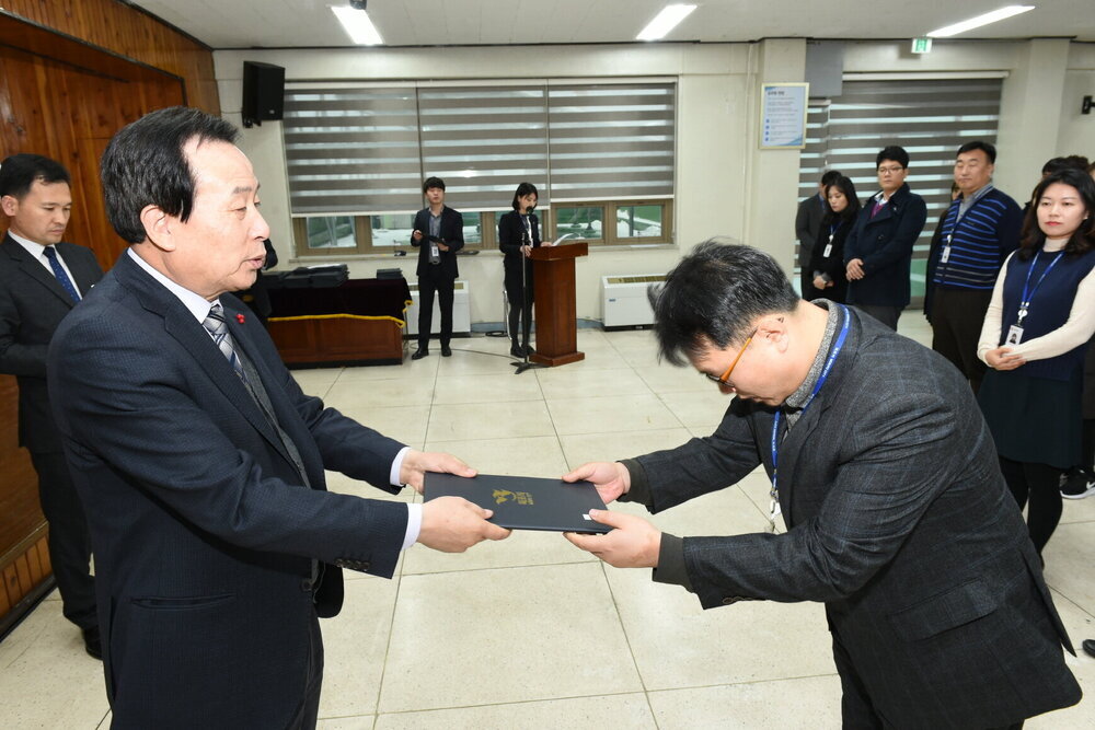 박홍률 목포시장 임용장 전달.