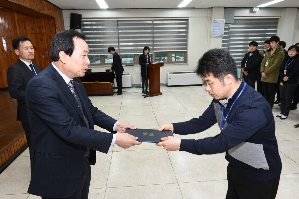 박홍률 목포시장 임용장 전달.