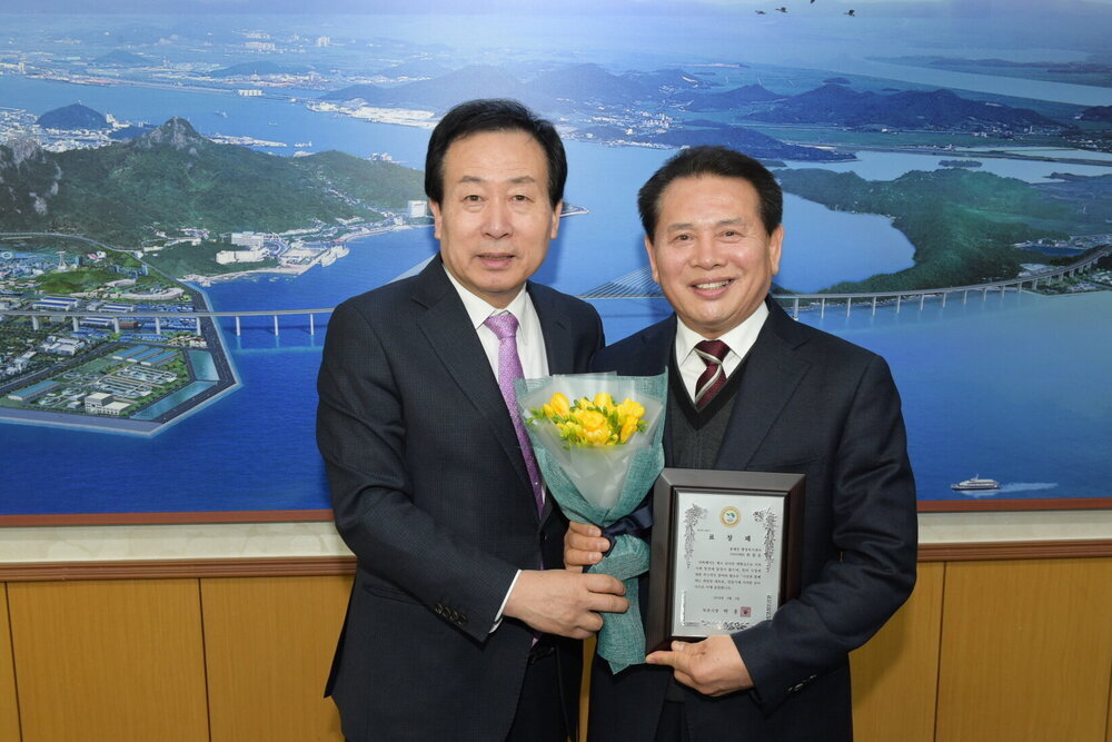 박홍률 목포시장 표창패전달.
