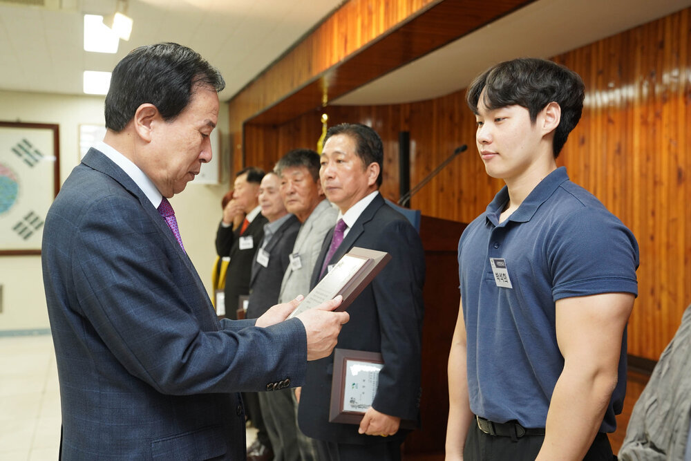 (10.31.삽진산단한국메이드2공장) 세계최초 친환경 연료시스템 실증 선박 진수식